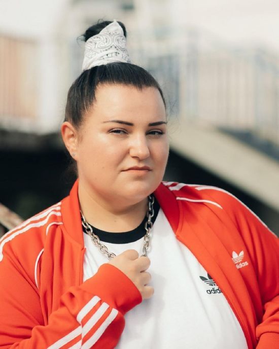 alyona alyona публично поссорилась с рэпером OTOY из-за его выступления на "Евровидении-2023"