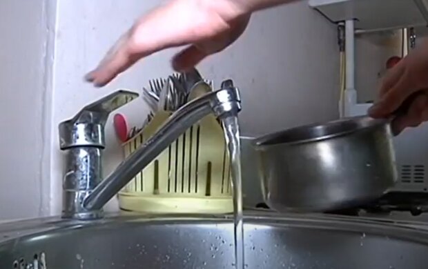 Тарифы вырастут почти вдвое: у украинцев отнимет речь от новых платежек на воду