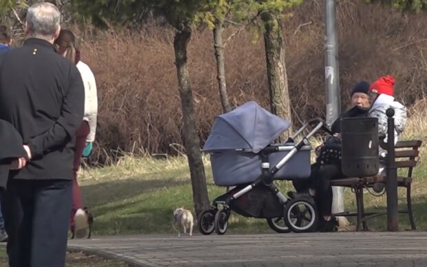 Дополнительная помощь на детей: родителям выплатят до 2000 гривен, кто может надеяться