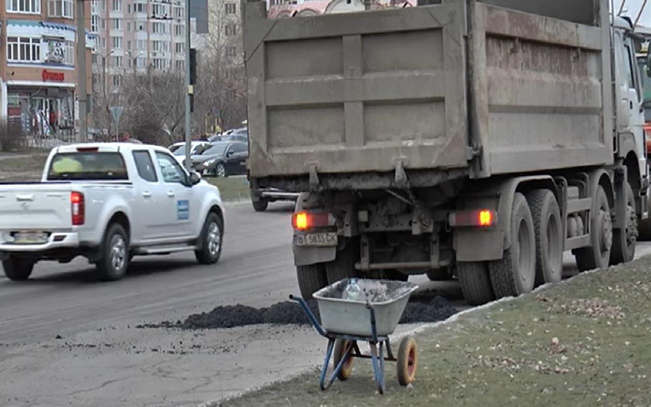 Обмеження руху транспорту в Дніпрі: де й коли українцям чекати незручностей