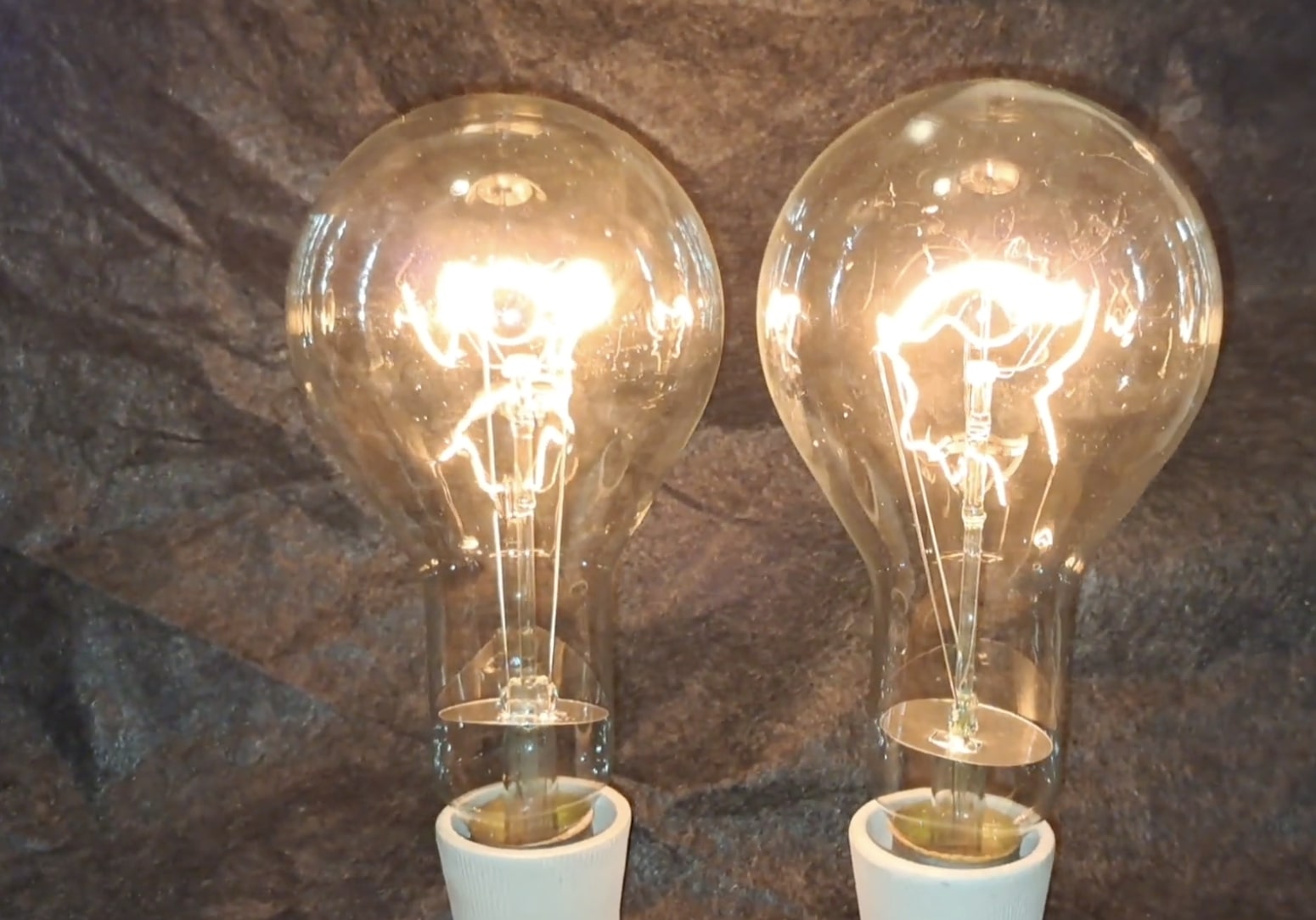 Графік відключення світла в Дніпропетровській області на 20 листопада: багатогодинні обмеження ввели для жителів