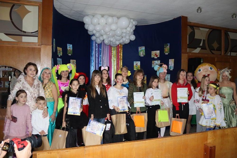 Світло проти тривог: Національна бібліотека у Всесвітній день дитини влаштувала 