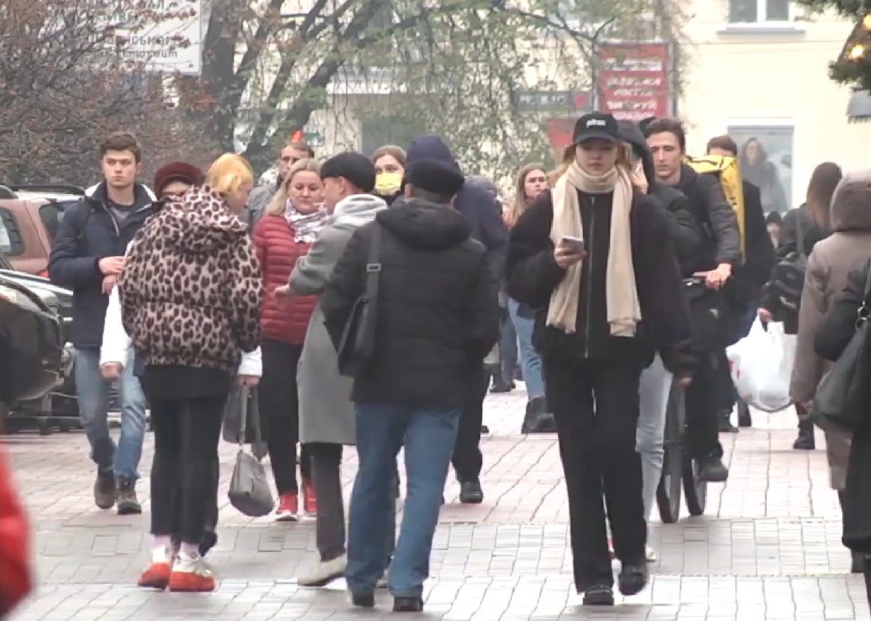 Прогноз погоди на тиждень з 24 по 30 листопада у Дніпрі: синоптики розкрили, які сюрпризи піднесуть останні дні осені