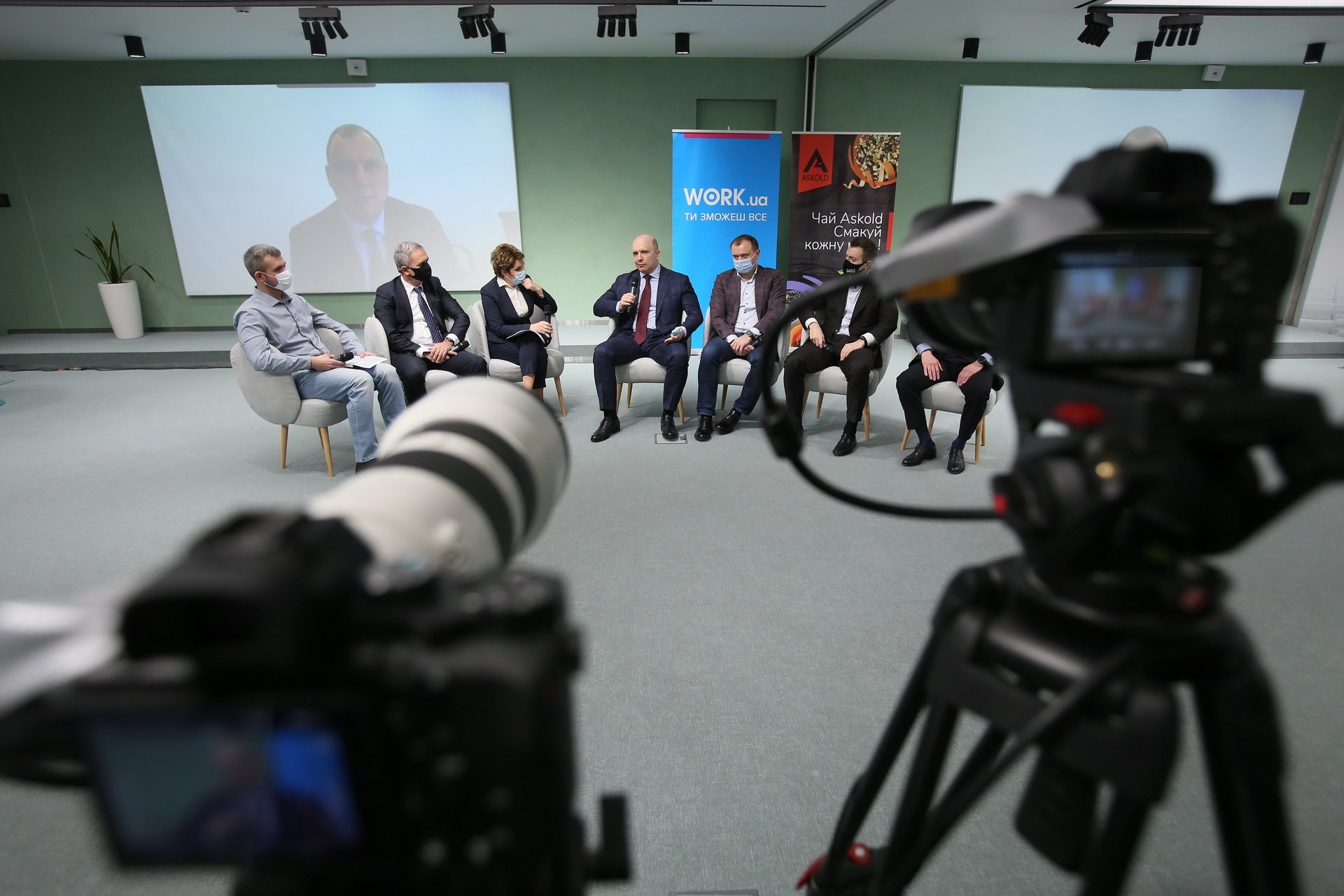 Проєкти КСВ, гендерна рівність та важливість партнерства: про що розповіли спікери Саміту сталого бізнесу